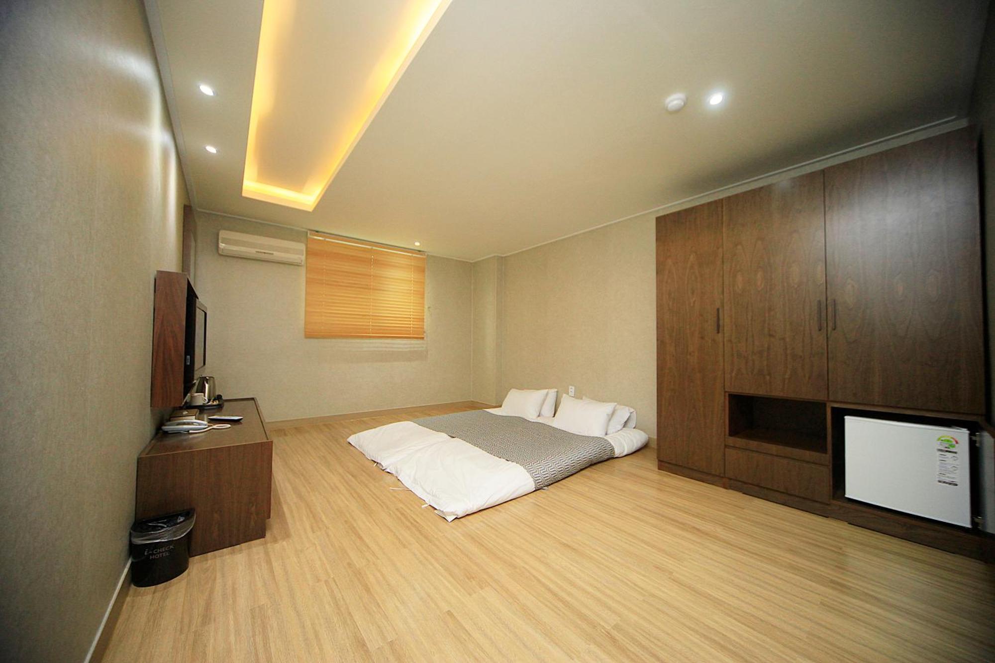 I-Check Hyunjin Hotel Donghae Εξωτερικό φωτογραφία